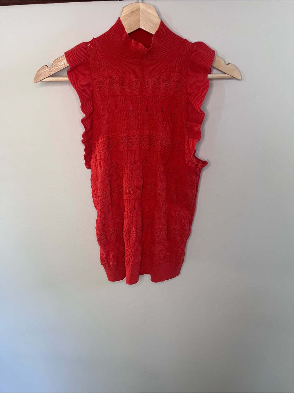 Who What‎ Wear Red Ruffle Mock Neck Pointelle Knit Sleeveless Top Medium